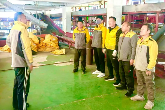 1761185181124475.png 1761185181124475.png